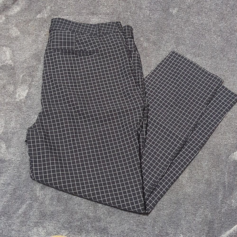 Nine West Slim Fit Tapered Ankle Dress Pants Black‎ White Check Windowpane slim